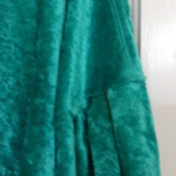 Top - Picture 2 of 4